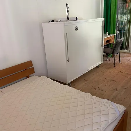 1-zimmer-studio In *
